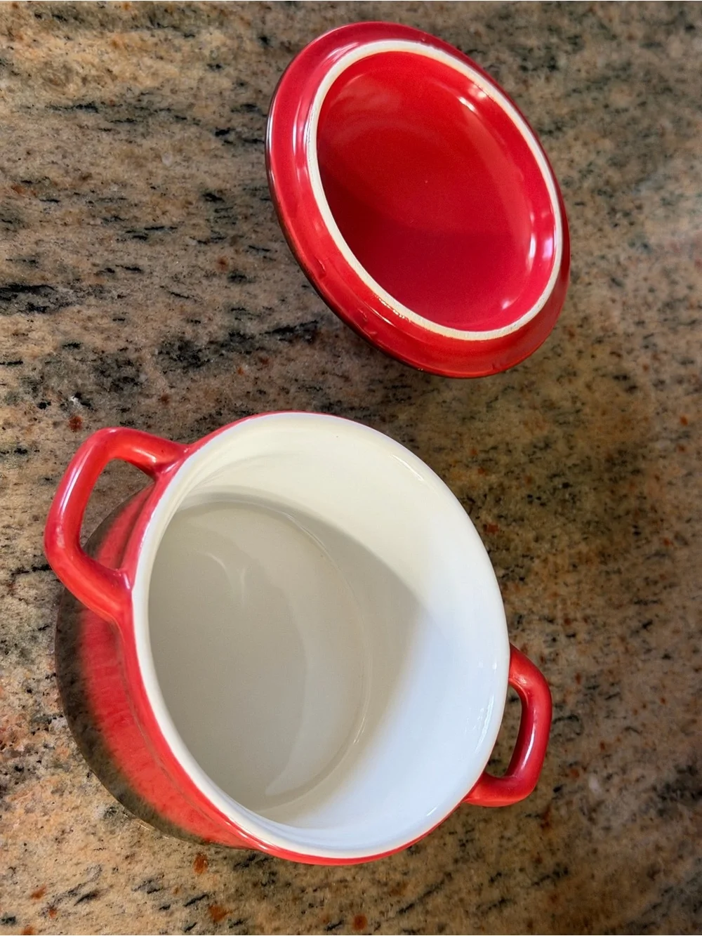 Swiss Quality Cookware Mini Red & Brown Cast Iron Mini Casserole Dish with Lid
